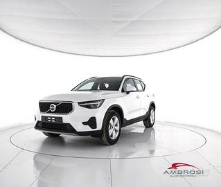 VOLVO XC40 B3 Mild hybrid Benzina Essential