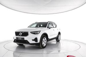 VOLVO XC40 B3 Mild hybrid Benzina Essential