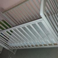 culla pali con materasso pari al nuovo 