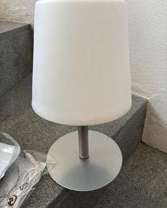 Lampada da tavolo ricaricabile