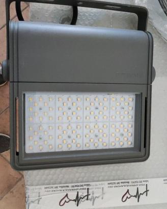 Fari led dà esterno