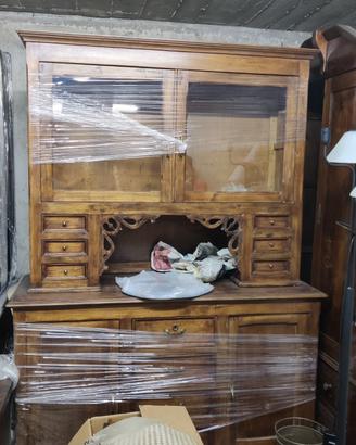 vecchia credenza
