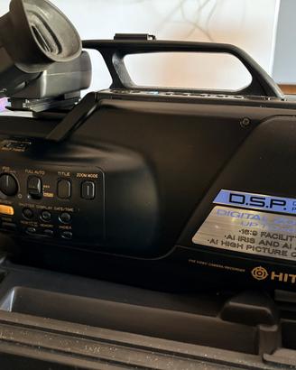 Videocamera VHS Hitachi VM-4400e vintage