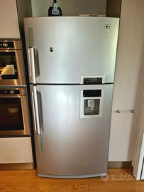 Frigorifero LG con congelatore