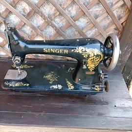 Macchina da cucire Singer anno 1902