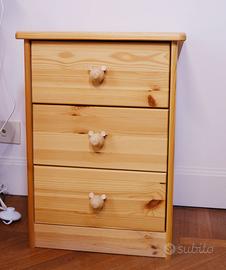 Set cameretta in legno: comodino + appendiabiti