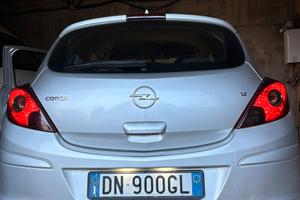 Opel corsa D 1.2 80cv