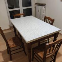 tavolo e 4 sedie