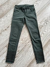 Pantalone skinny decorazioni