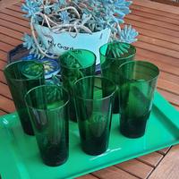 Set bicchieri plastica+ vassoio metallo