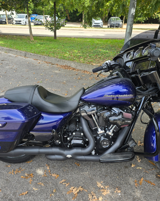 Harley davidson street glide special