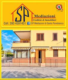 2,5 vsni con cortile e posto auto