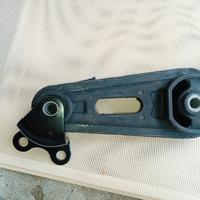 supporto motore mazda 2