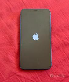 iPhone 12 mini con 3 vetrini