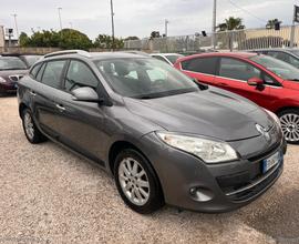 RENAULT Mégane 1.5 dCi 110 CV Dynamique