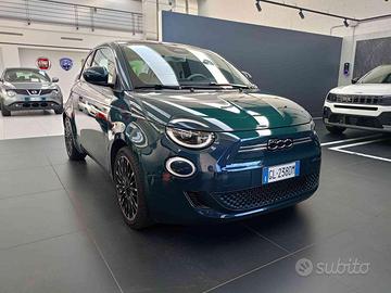 FIAT 500e Berlina 42 kWh La Prima