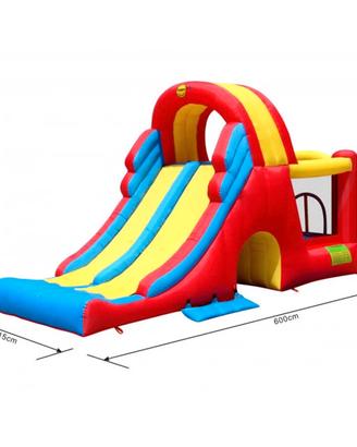Mega scivolo gonfiabile