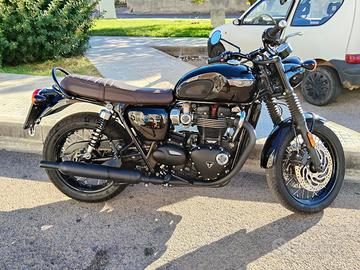 Moto Triumph Bonneville T120 Black