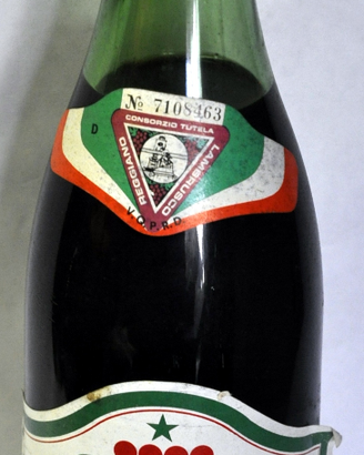 3 Bottiglie di vino vintage da collezione anni '80