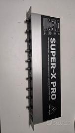 Crossover Behringer CX2310 super-x pro