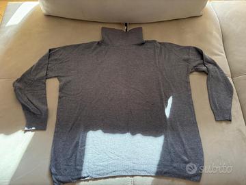 Maglione dolcevita grigio
