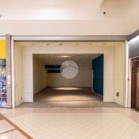 NEGOZIO A SANT'ANGELO LODIGIANO