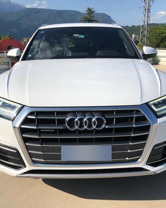 Q5 SLine 40 TDI Quattro  euro 6d  2.0 Gancio