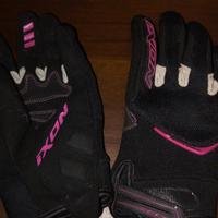 abbigliamento vario da moto 
