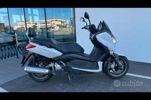 Yamaha Xmax 250i