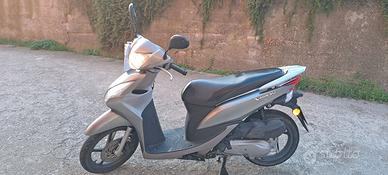 HONDA VISION 50cc 2011 - 10500 km