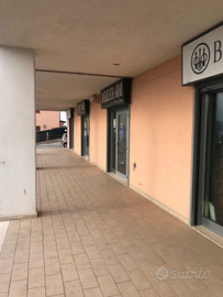 Locale commerciale ex Armeria Basilicata Armi