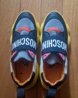 scarpe moschino