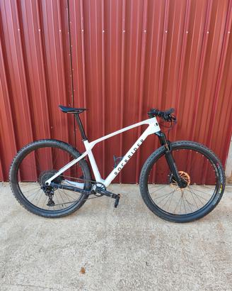 Mountain bike Race 900