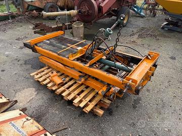 Muletto posteriore per trattore marca Cosmag con p