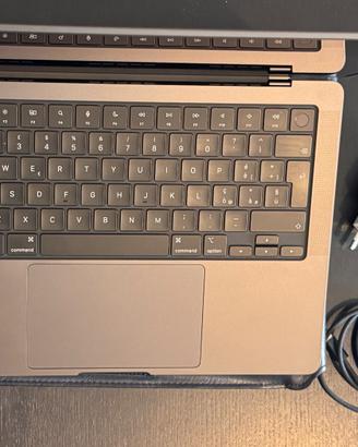MAC BOOK PRO 14 M3 PRO