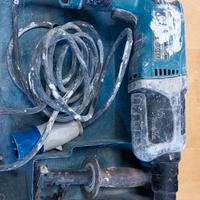 TASSELLATORE MAKITA HR 2470