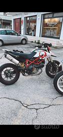Ducati hypermotard 1100 evo