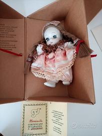 BAMBOLA IN CERAMICA DA COLLEZIONE BARBARA DONATI