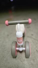 bicicletta senza pedali