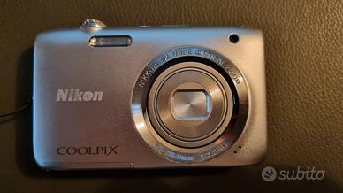 Nikon Coolpix S2800 fotocamera compatta