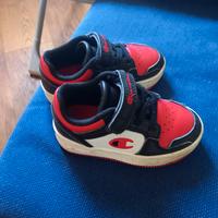 Scarpe champion originali n. 23 quasi nuove