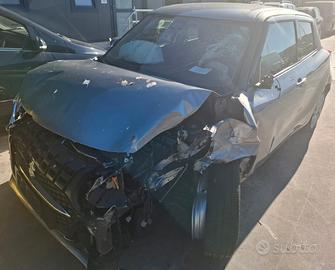 SUZUKI SWIFT per ricambi usati