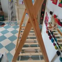 Letto montessoriano  per bambini in legno di pino
