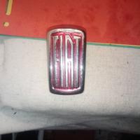 Fregio stemma Fiat600 anni60