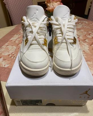 Jordan 4 metallic gold