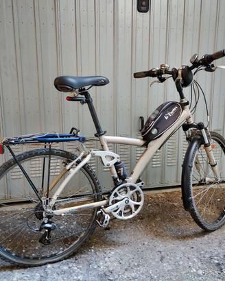 Bici btwin , possibilità di borse da appendere