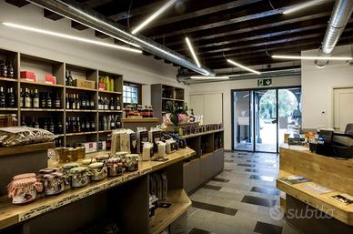 Arredo per negozio bottiglieria/altro