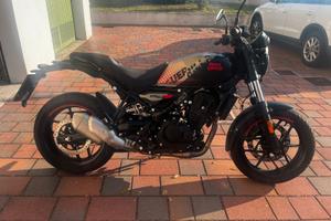 Guerriglia 450 apex Royal enfield