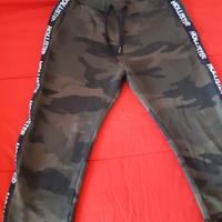 pantaloni Hollister
