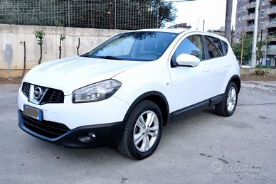 Nissan Qashqai 2.0 4WD automatica - 2013